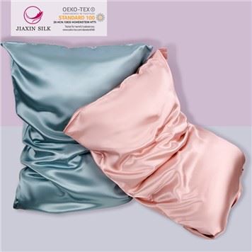 Funda de almohada de seda plateada que resalta la moda de 22 mm de doble cara
