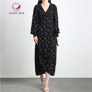 Vestido largo de viscosa con estampado de flores